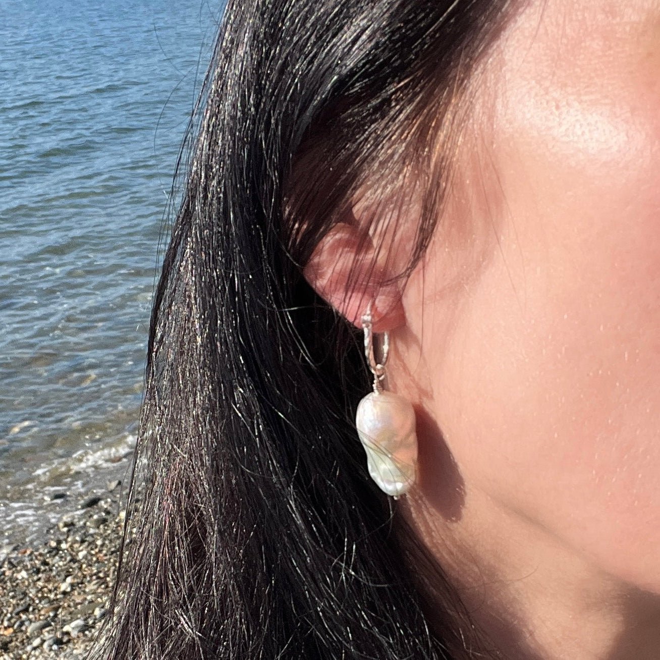 Fireball Pearl Silver Creole Earrings - 6 elements Studio