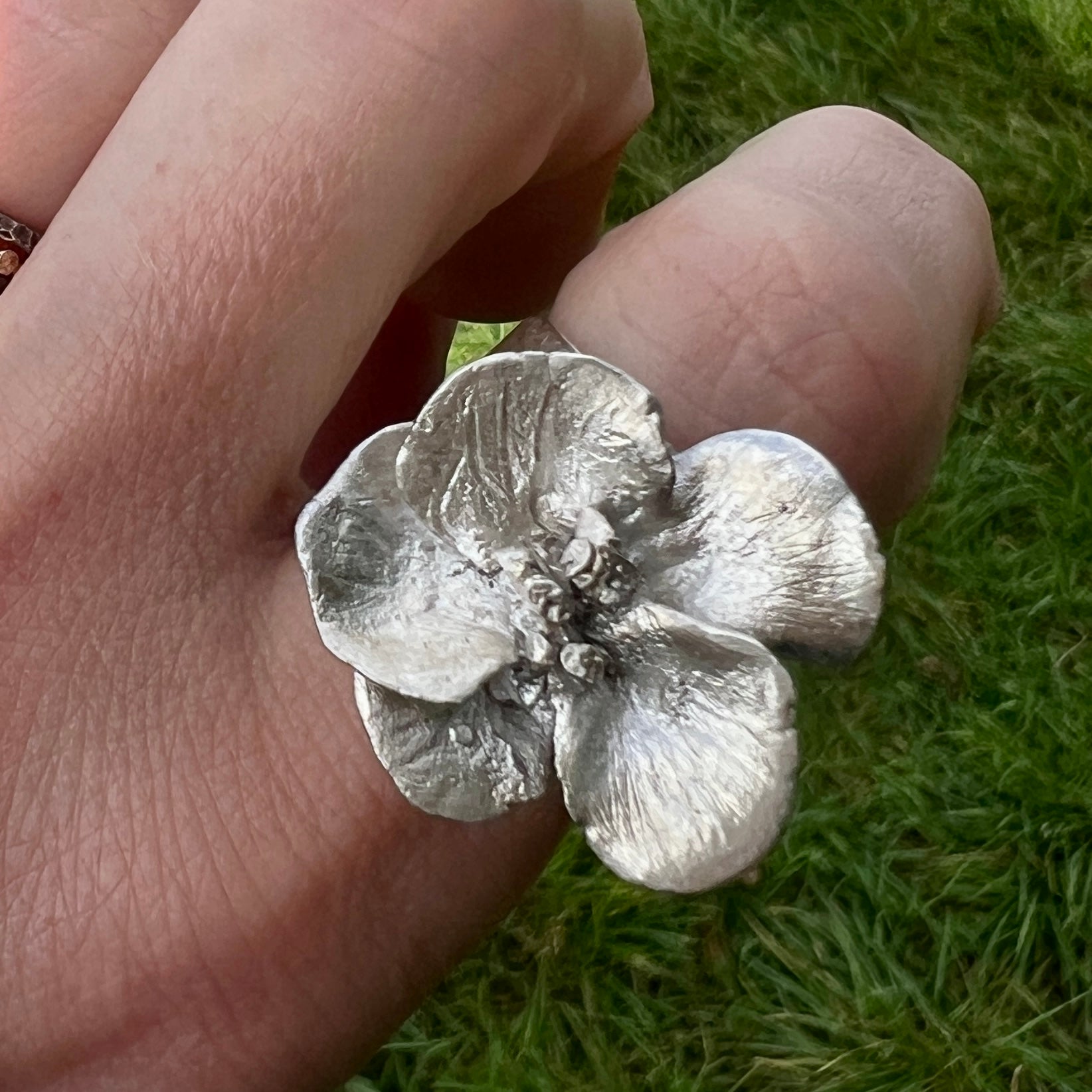 Hibiscus Bloom: Silver Hibiscus Ring - 6 elements Studio