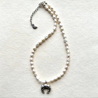 Lunar Horn – Silver Moon Goddess Pearl Necklace - 6 elements Studio