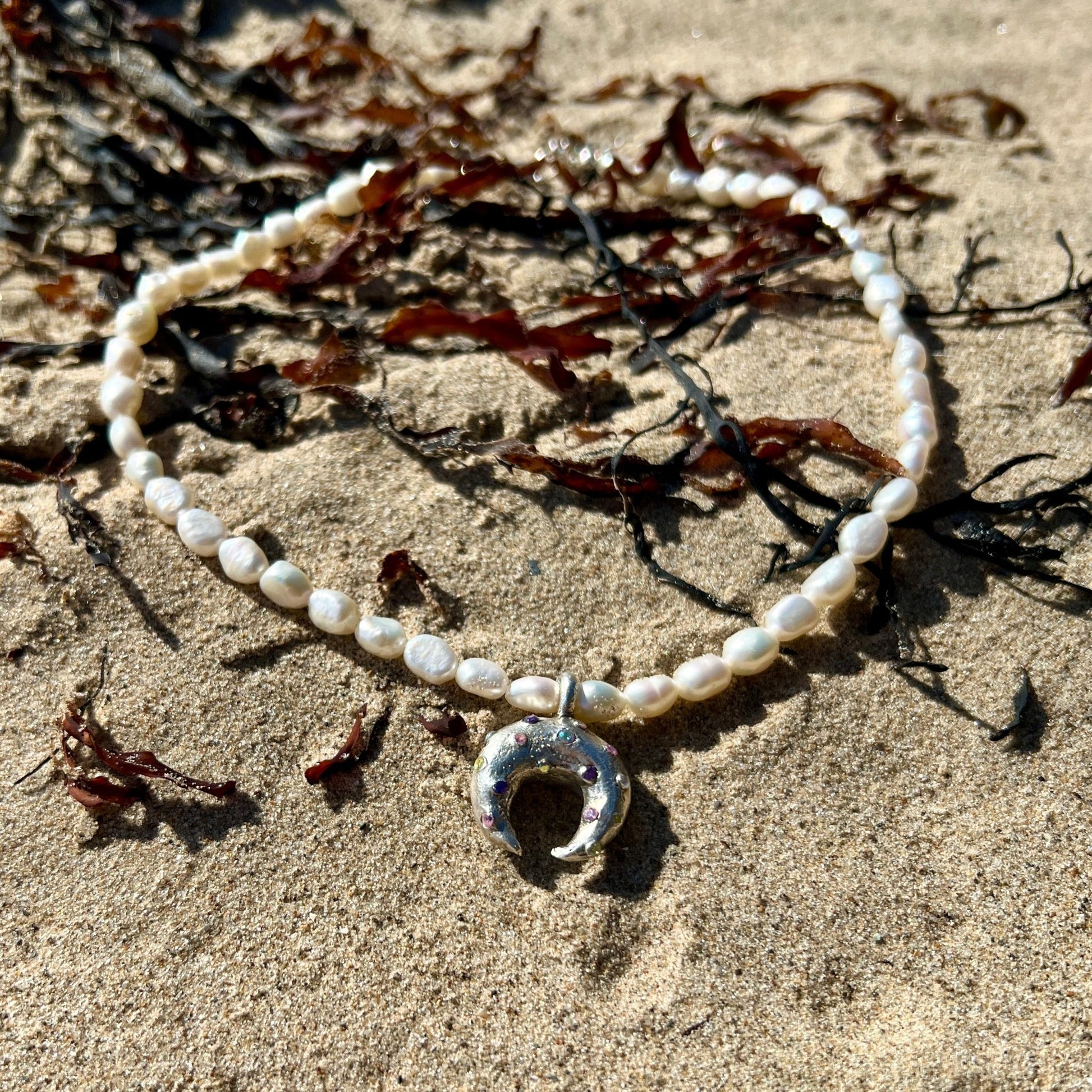 Lunar Horn – Silver Moon Goddess Pearl Necklace - 6 elements Studio