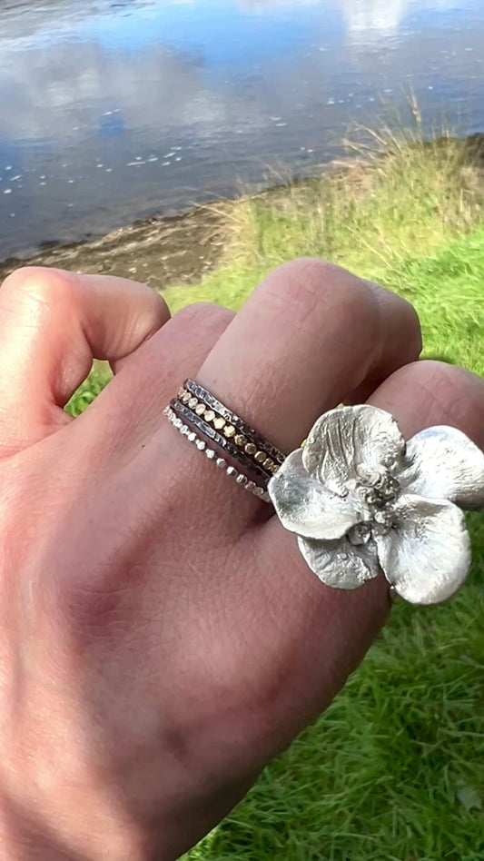 Hibiscus Bloom – Silver Hibiscus Ring