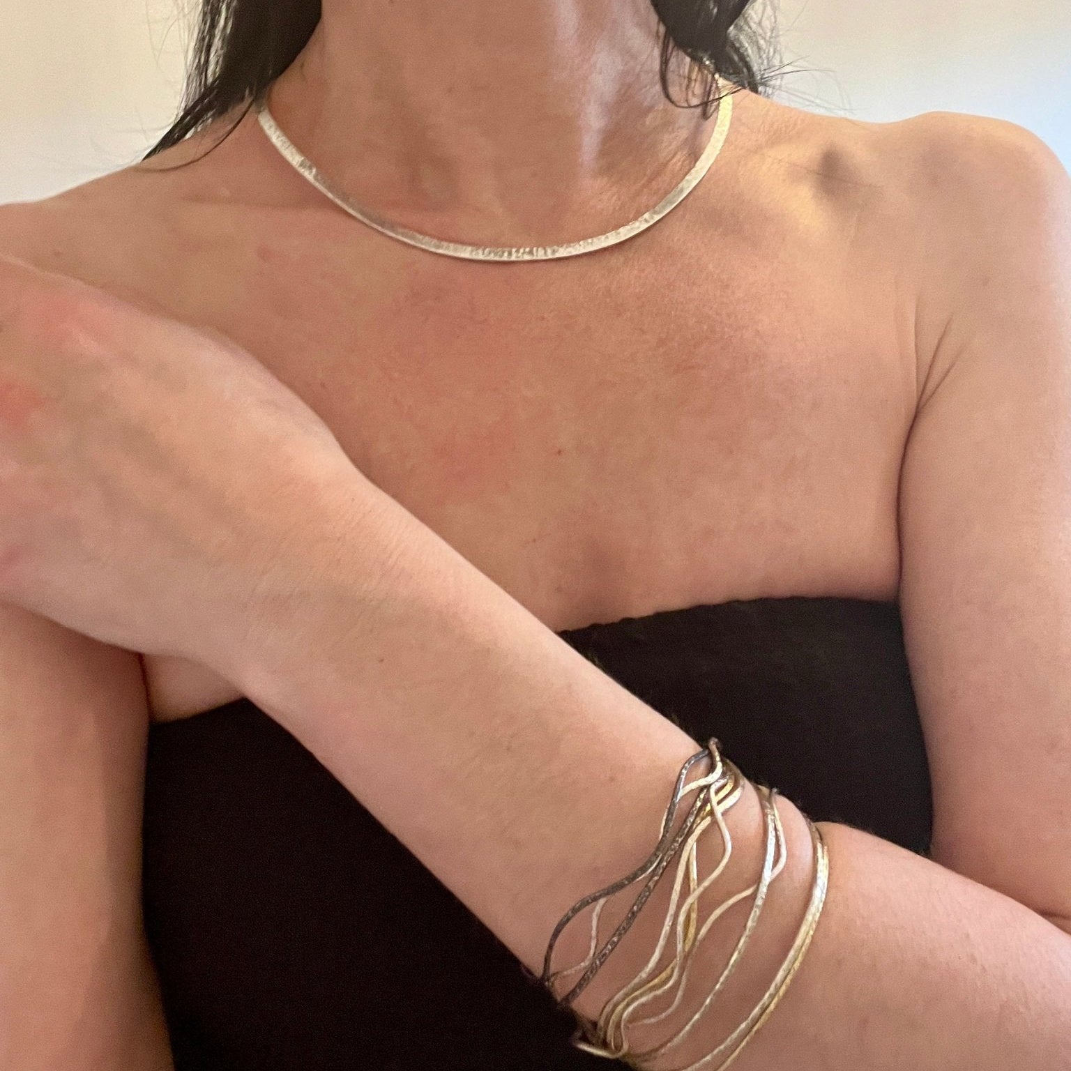 Set of textured silver bangles - 6 elements Studio