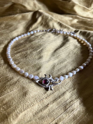 The eye of the love within - 6 elements Studio