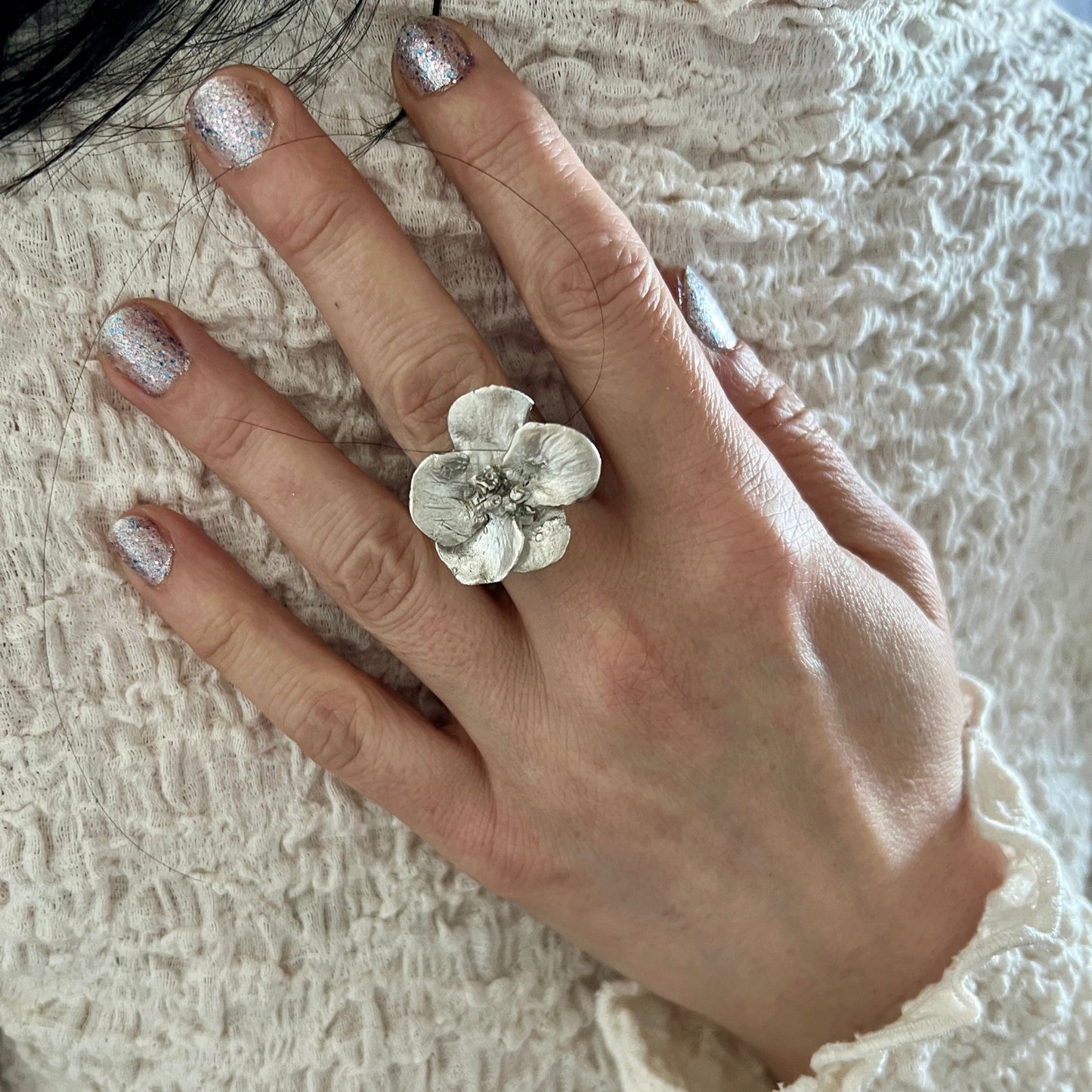 Hibiscus Bloom – Silver Hibiscus Ring