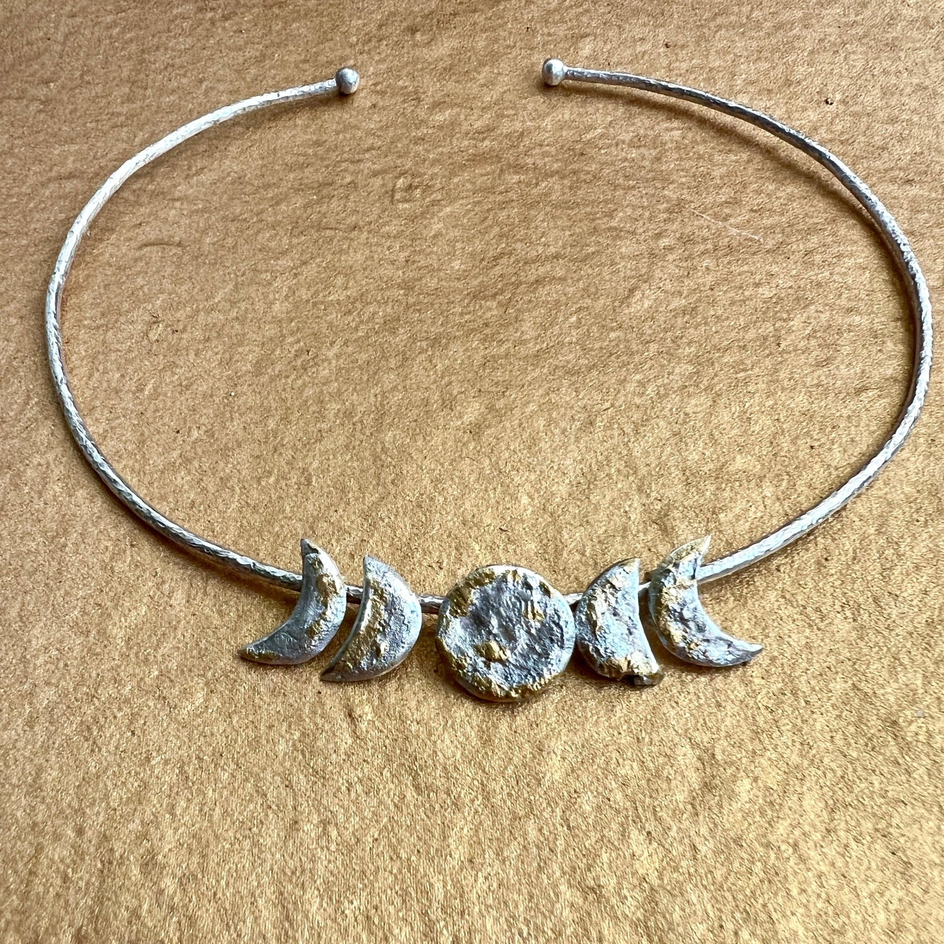 Unique Silver Moon Phases Necklace. - 6 elements Studio