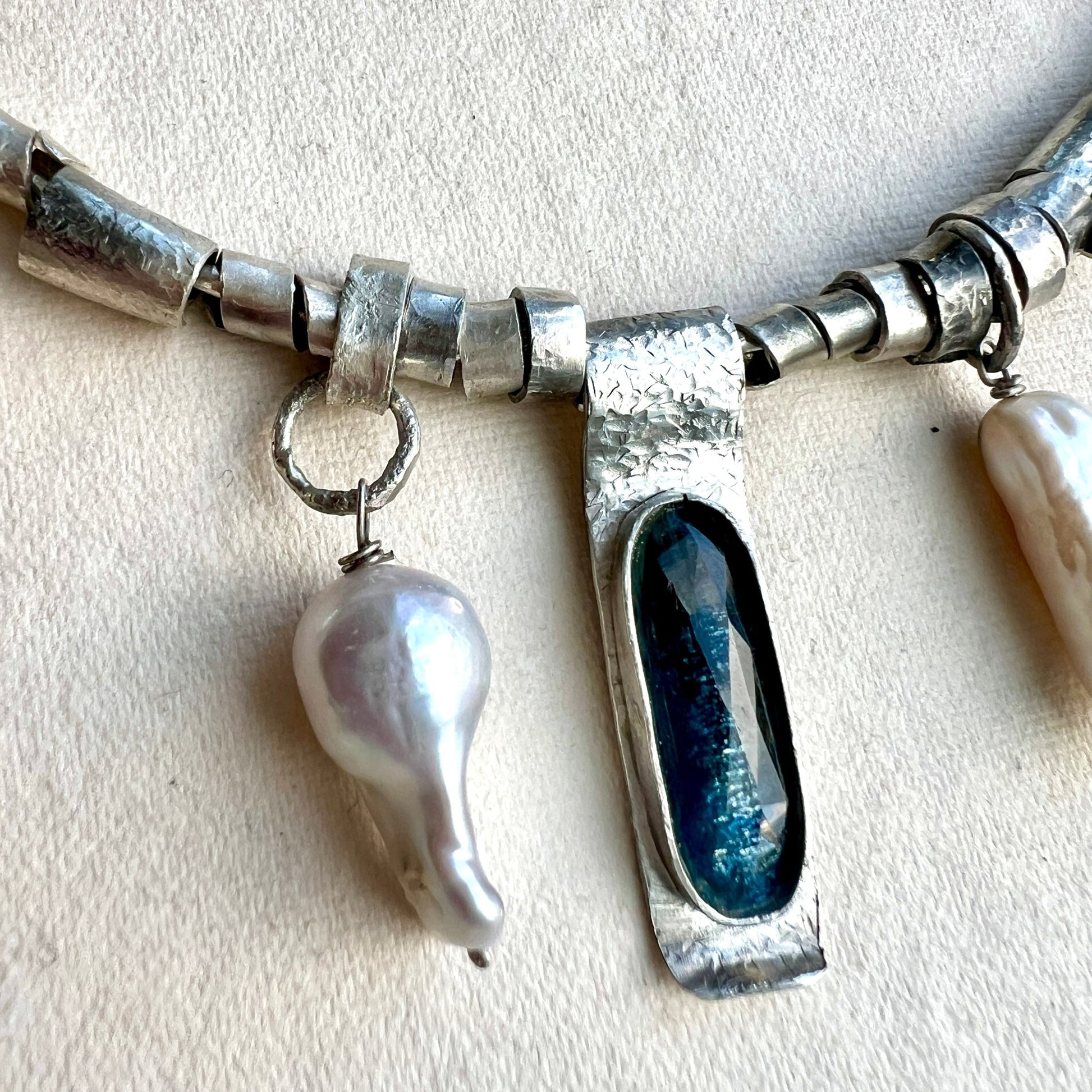 Whispering Tides – Silver Bohemian Necklace of the Six - 6 elements Studio
