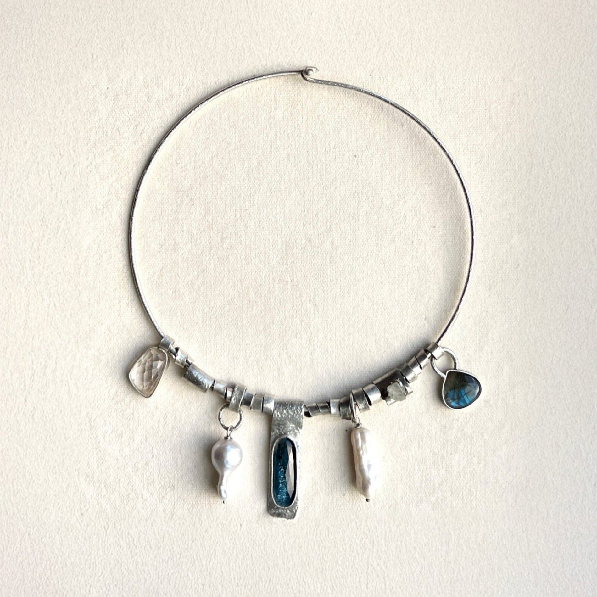 Whispering Tides – Silver Bohemian Necklace of the Six - 6 elements Studio